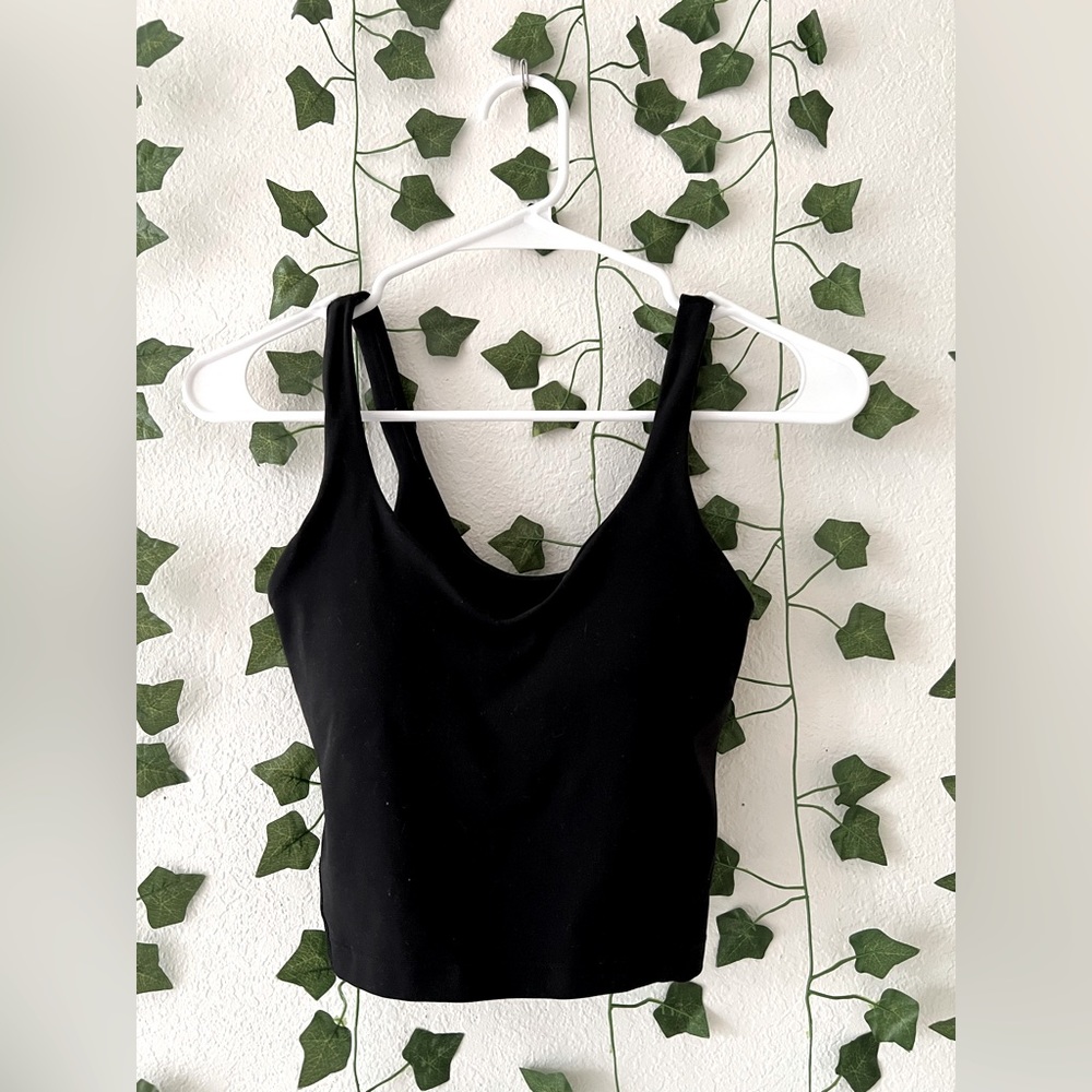Lululemon Align Tank in black lightly worn but still in really good condition!